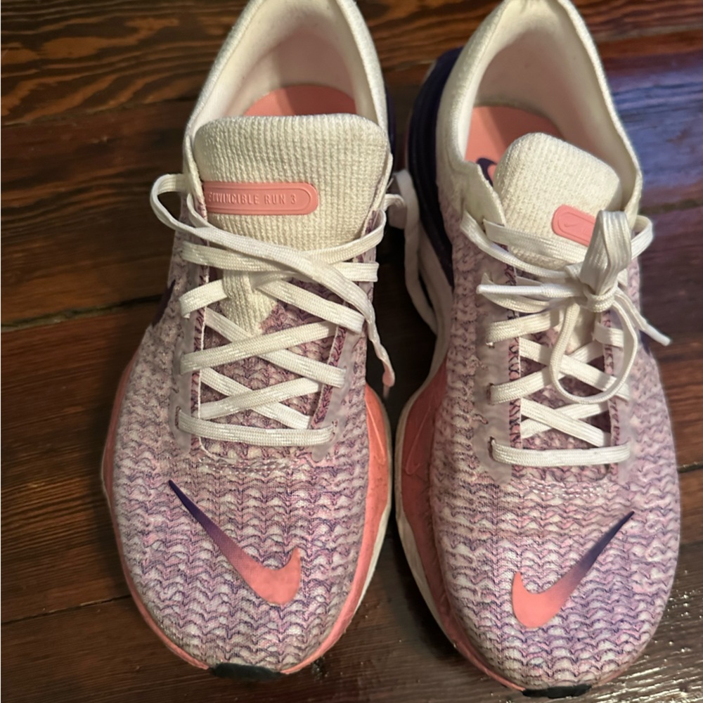 Nike Women's Pink Running Shoes